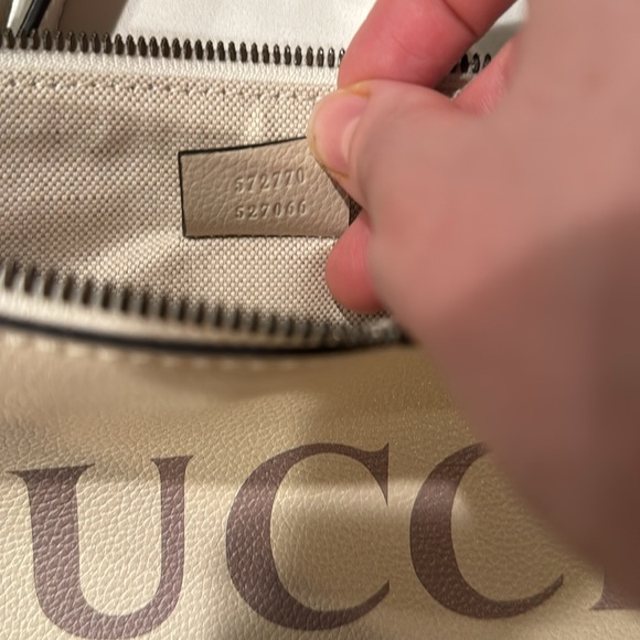 Gucci off-white clutch wristlet - Picture 4 of 9